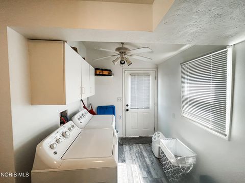 Tiny photo for 5427 Florita Drive, Toledo, OH 43615 (MLS # 10005745)