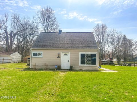 Tiny photo for 5427 Florita Drive, Toledo, OH 43615 (MLS # 10005745)