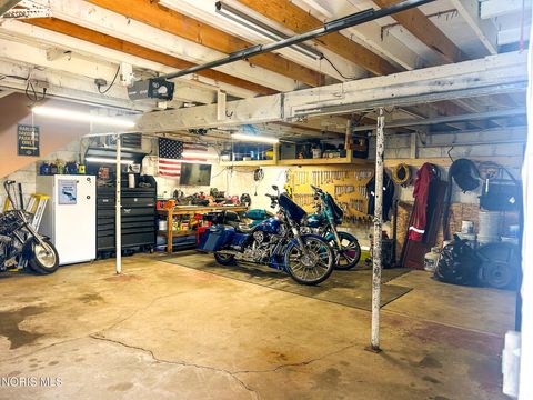 Tiny photo for 5427 Florita Drive, Toledo, OH 43615 (MLS # 10005745)