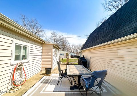 Tiny photo for 5427 Florita Drive, Toledo, OH 43615 (MLS # 10005745)