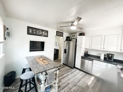 Tiny photo for 5427 Florita Drive, Toledo, OH 43615 (MLS # 10005745)