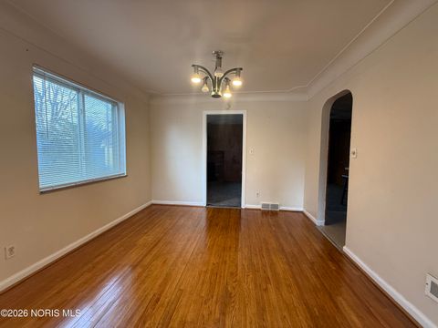 Tiny photo for 3935 Grantley Road, Toledo, OH 43613 (MLS # 10002784)