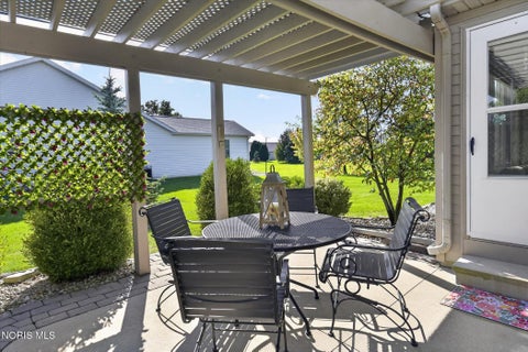 Tiny photo for 4240 E Crystal Ridge Drive, Maumee, OH 43537 (MLS # 10014561)