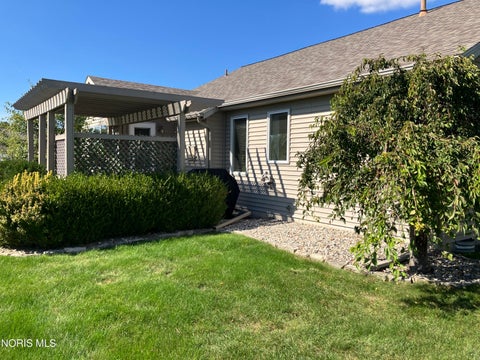 Tiny photo for 4240 E Crystal Ridge Drive, Maumee, OH 43537 (MLS # 10014561)