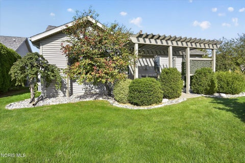 Tiny photo for 4240 E Crystal Ridge Drive, Maumee, OH 43537 (MLS # 10014561)