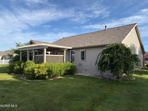 Tiny photo for 4240 E Crystal Ridge Drive, Maumee, OH 43537 (MLS # 10014561)