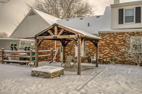 Tiny photo for 1524 Red Bud Drive, Northwood, OH 43619 (MLS # 10002891)