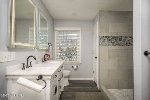 Tiny photo for 1524 Red Bud Drive, Northwood, OH 43619 (MLS # 10002891)