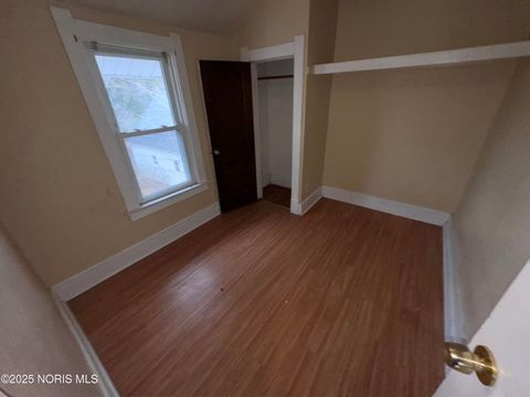 Tiny photo for 517 Shasta Drive, Toledo, OH 43609 (MLS # 10002437)