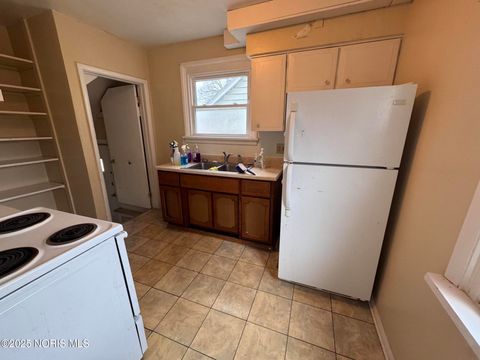 Tiny photo for 517 Shasta Drive, Toledo, OH 43609 (MLS # 10002437)