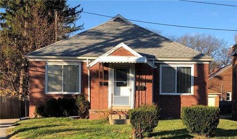 Photo of 2944 W Central Avenue, Toledo, OH 43606 (MLS # 10005288)