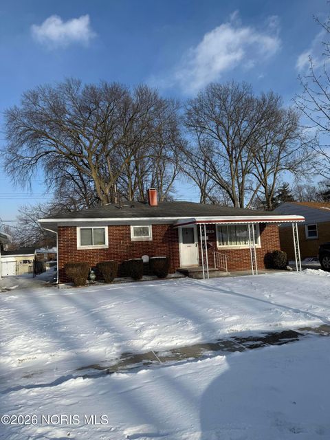 Photo of 1110 Rosedale Street, Maumee, OH 43537 (MLS # 10003289)