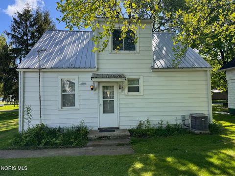 Tiny photo for 443 N Daniel Street, Edgerton, OH 43517 (MLS # 10007119)