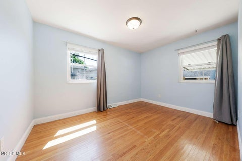 Tiny photo for 3278 Escott Avenue, Toledo, OH 43614 (MLS # 10013085)