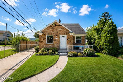 Photo of 3278 Escott Avenue, Toledo, OH 43614 (MLS # 10013085)