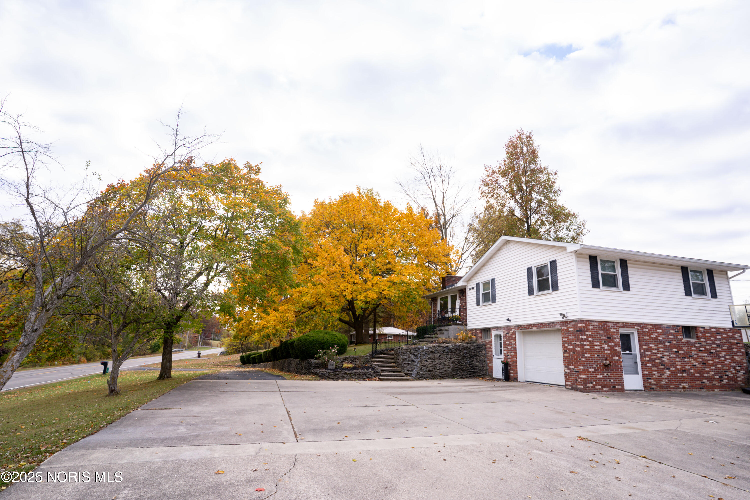 1820 Ayersville Avenue