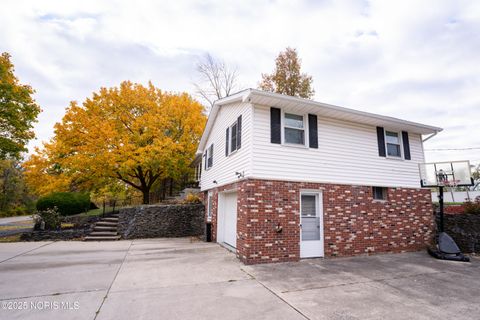 Tiny photo for 1820 Ayersville Avenue, Defiance, OH 43512 (MLS # 10000655)