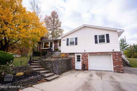 Tiny photo for 1820 Ayersville Avenue, Defiance, OH 43512 (MLS # 10000655)