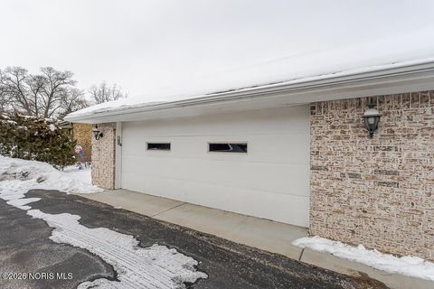 Tiny photo for 6562 Woodhall Drive #Apt 4, Sylvania, OH 43560 (MLS # 10007266)
