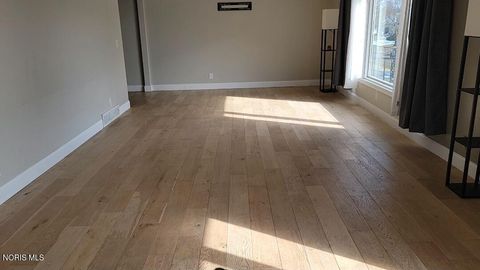 Tiny photo for 6562 Woodhall Drive #Apt 4, Sylvania, OH 43560 (MLS # 10007266)
