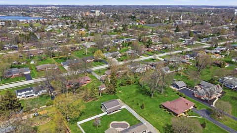 Tiny photo for 411 Orchard Lane, Findlay, OH 45840 (MLS # 10006121)