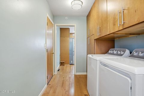 Tiny photo for 411 Orchard Lane, Findlay, OH 45840 (MLS # 10006121)