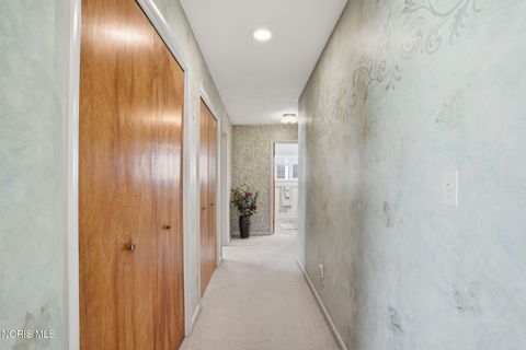 Tiny photo for 411 Orchard Lane, Findlay, OH 45840 (MLS # 10006121)