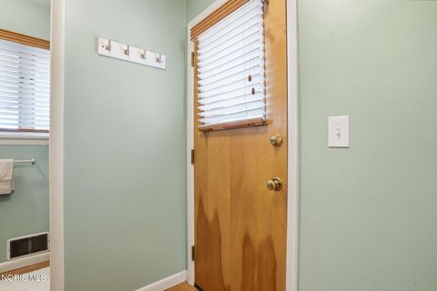 Tiny photo for 411 Orchard Lane, Findlay, OH 45840 (MLS # 10006121)