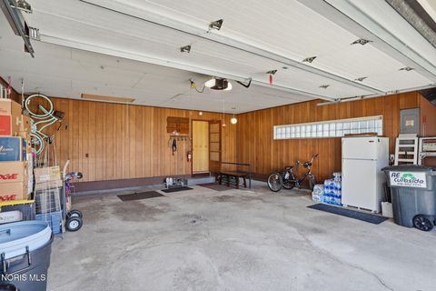 Tiny photo for 411 Orchard Lane, Findlay, OH 45840 (MLS # 10006121)