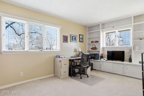 Tiny photo for 411 Orchard Lane, Findlay, OH 45840 (MLS # 10006121)