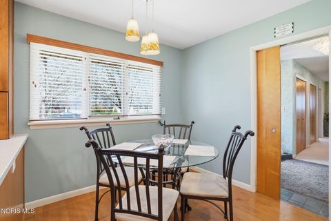 Tiny photo for 411 Orchard Lane, Findlay, OH 45840 (MLS # 10006121)