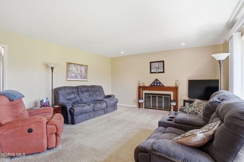 Tiny photo for 411 Orchard Lane, Findlay, OH 45840 (MLS # 10006121)