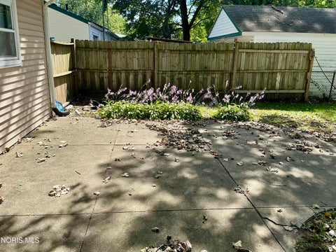 Tiny photo for 1737 Birdie Drive, Toledo, OH 43615 (MLS # 10013388)