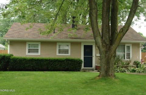 Photo of 1737 Birdie Drive, Toledo, OH 43615 (MLS # 10013388)
