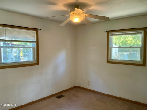 Tiny photo for 1737 Birdie Drive, Toledo, OH 43615 (MLS # 10013388)