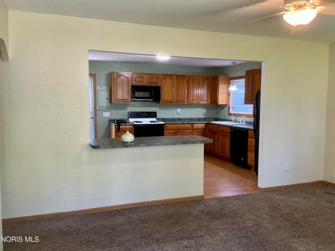 Tiny photo for 1737 Birdie Drive, Toledo, OH 43615 (MLS # 10013388)