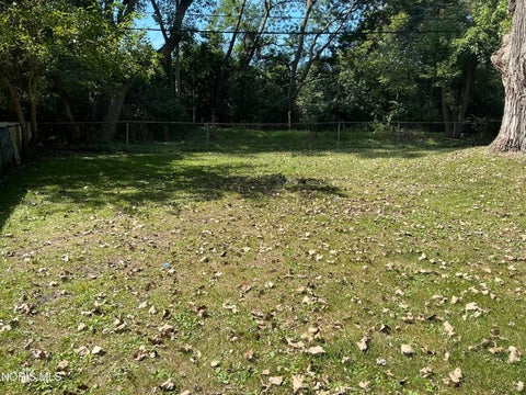 Tiny photo for 1737 Birdie Drive, Toledo, OH 43615 (MLS # 10013388)