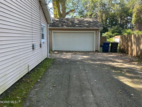 Tiny photo for 1737 Birdie Drive, Toledo, OH 43615 (MLS # 10013388)
