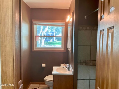 Tiny photo for 1737 Birdie Drive, Toledo, OH 43615 (MLS # 10013388)