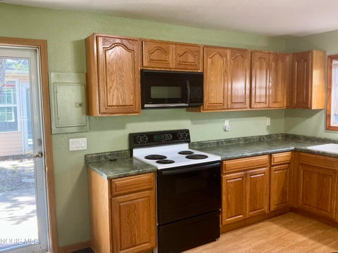 Tiny photo for 1737 Birdie Drive, Toledo, OH 43615 (MLS # 10013388)
