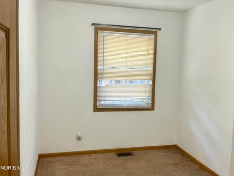 Tiny photo for 1737 Birdie Drive, Toledo, OH 43615 (MLS # 10013388)