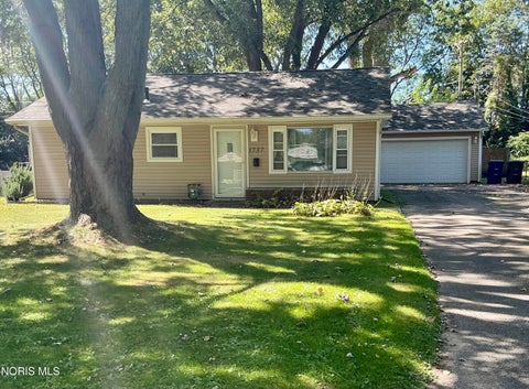 Tiny photo for 1737 Birdie Drive, Toledo, OH 43615 (MLS # 10013388)