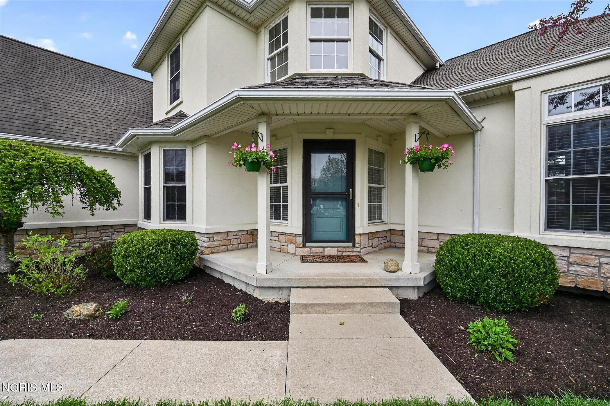 4742 Middle