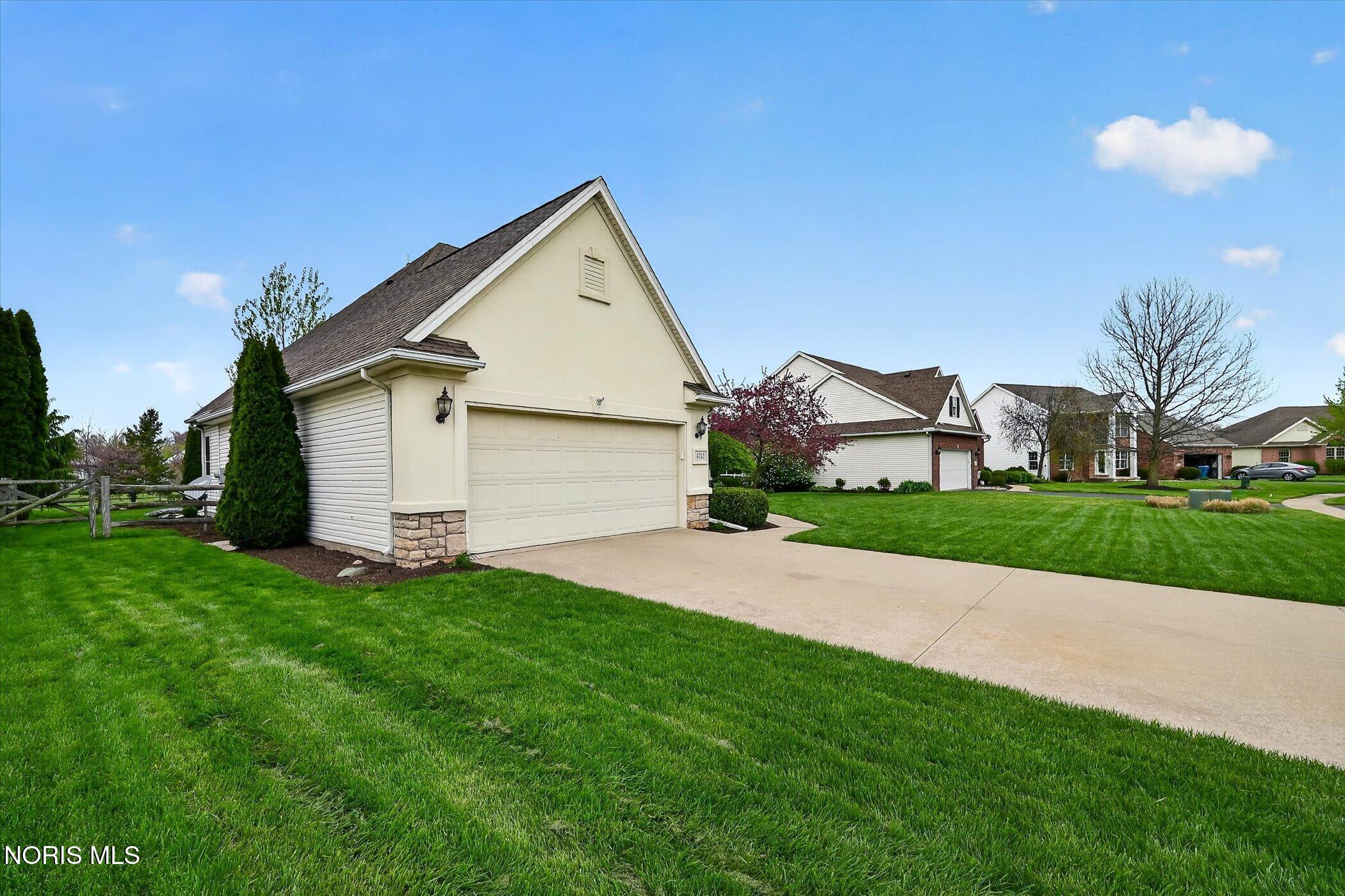 4742 Middle