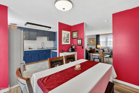 Tiny photo for 1945 Grimes Golden Drive, Toledo, OH 43611 (MLS # 10004015)