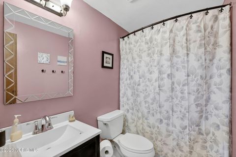 Tiny photo for 1945 Grimes Golden Drive, Toledo, OH 43611 (MLS # 10004015)