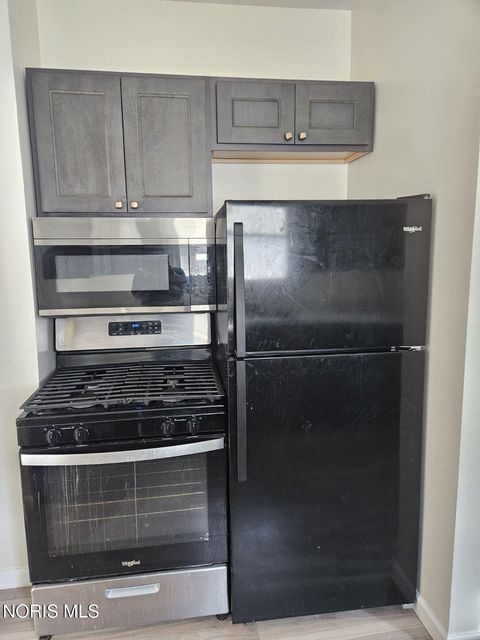 Tiny photo for 2021 Barrows Street, Toledo, OH 43613 (MLS # 10005455)