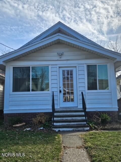Photo of 2021 Barrows Street, Toledo, OH 43613 (MLS # 10005455)