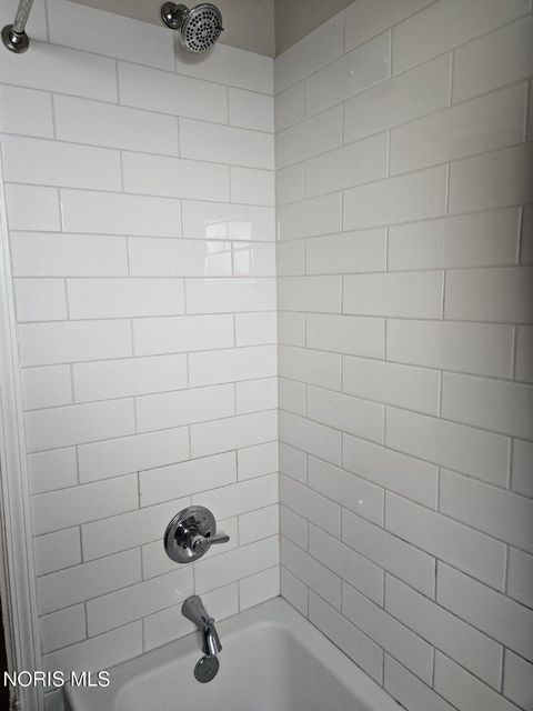 Tiny photo for 2021 Barrows Street, Toledo, OH 43613 (MLS # 10005455)