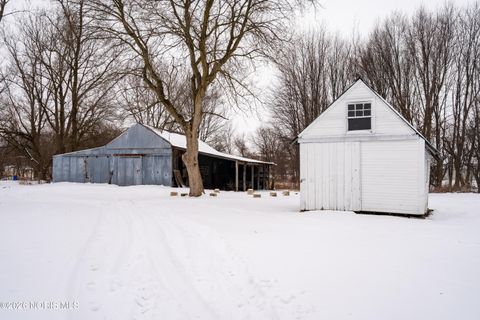 Tiny photo for 6881 County Road B, Delta, OH 43515 (MLS # 10004089)